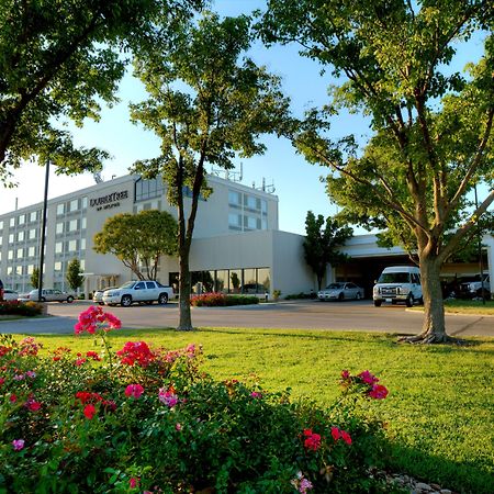 Doubletree By Hilton Wichita Airport Hotel Luaran gambar