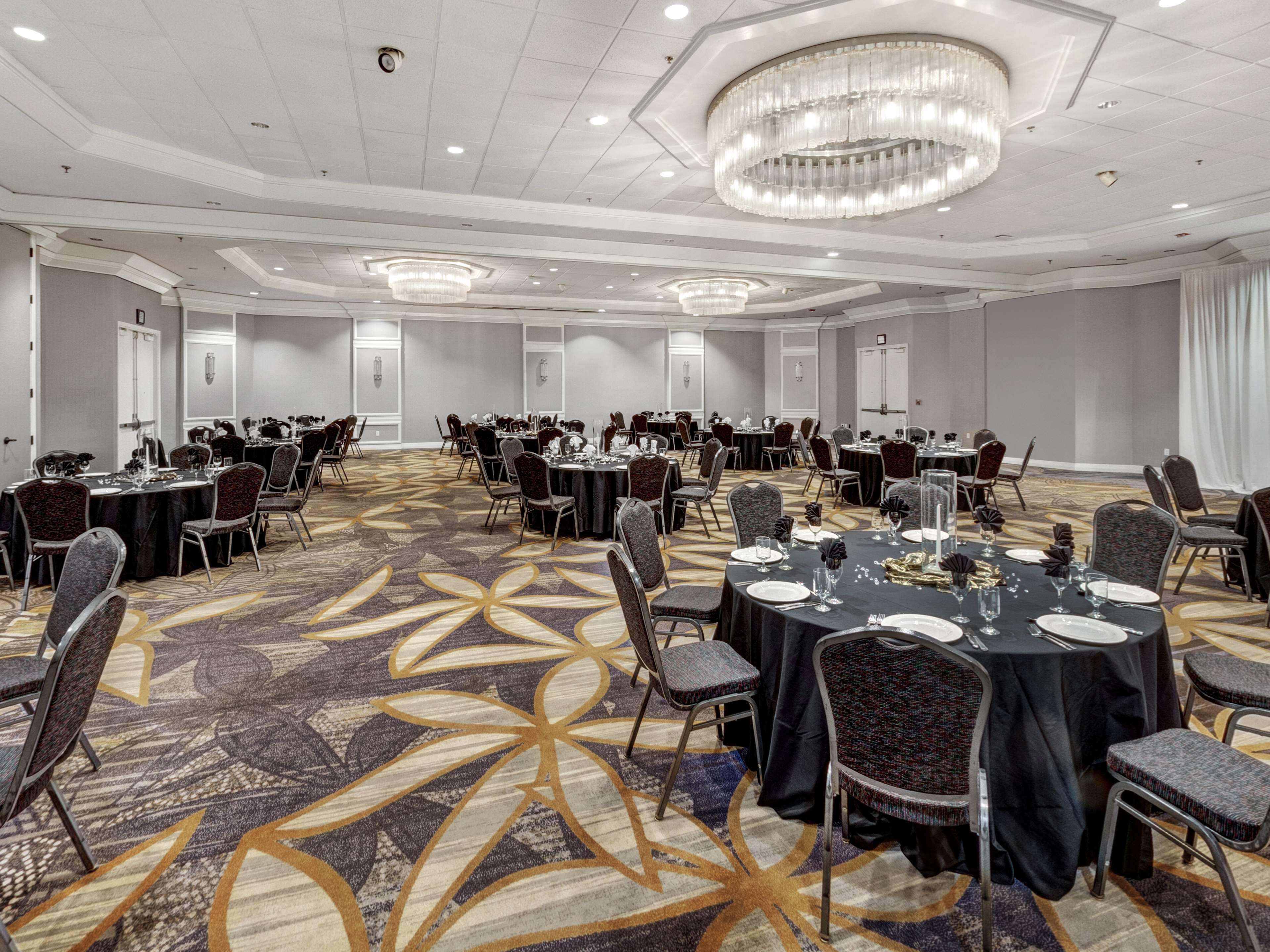 Doubletree By Hilton Wichita Airport Hotel Luaran gambar