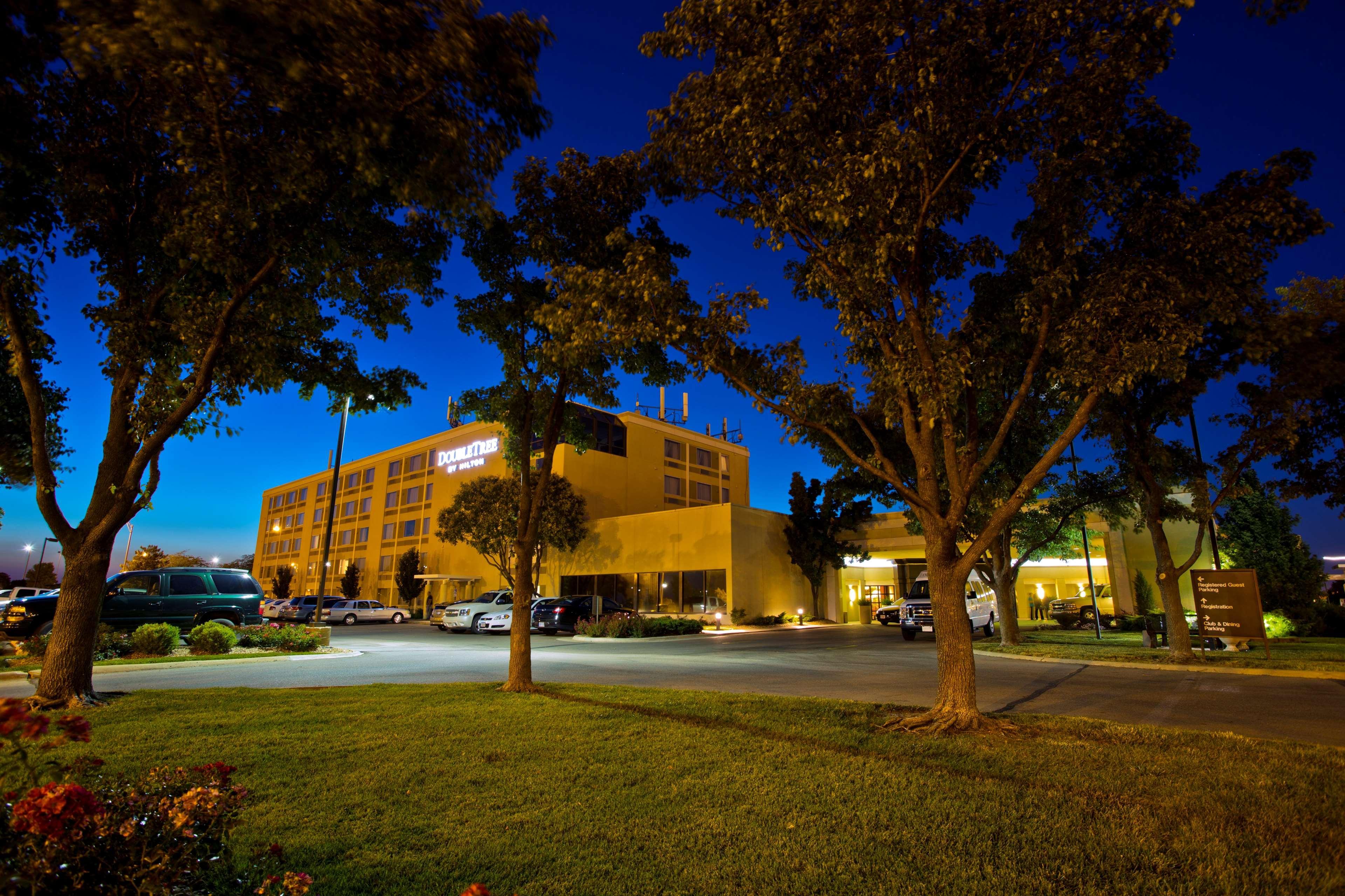 Doubletree By Hilton Wichita Airport Hotel Luaran gambar