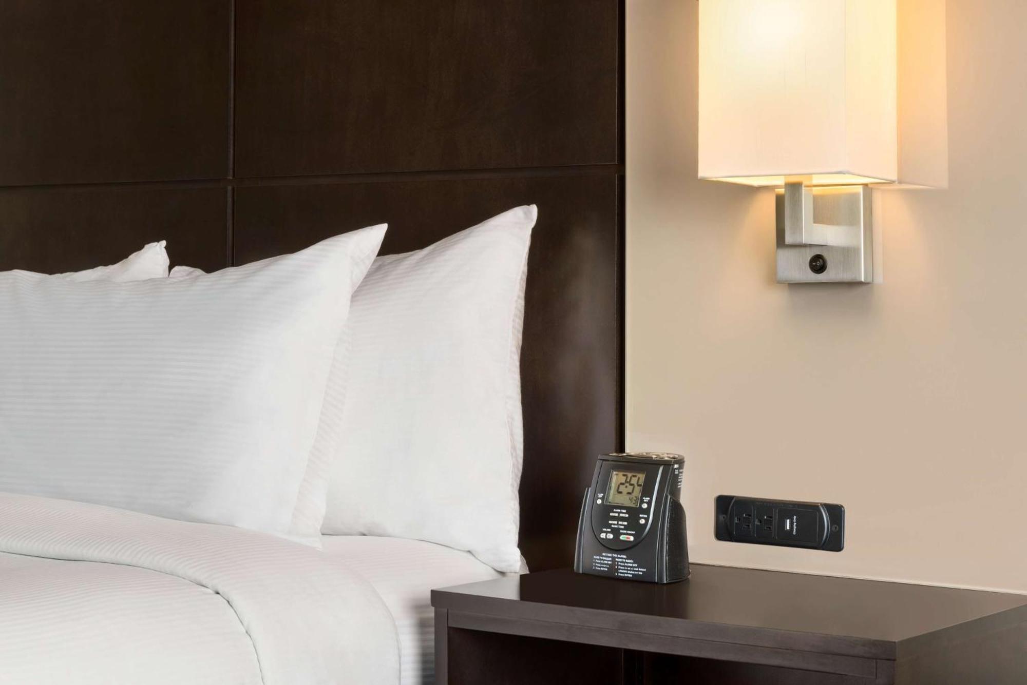 Doubletree By Hilton Wichita Airport Hotel Luaran gambar